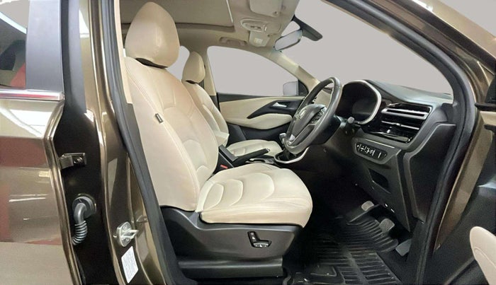2023 MG HECTOR SMART PRO 1.5 TURBO MT PETROL, Petrol, Manual, 25,160 km, Right Side Front Door Cabin