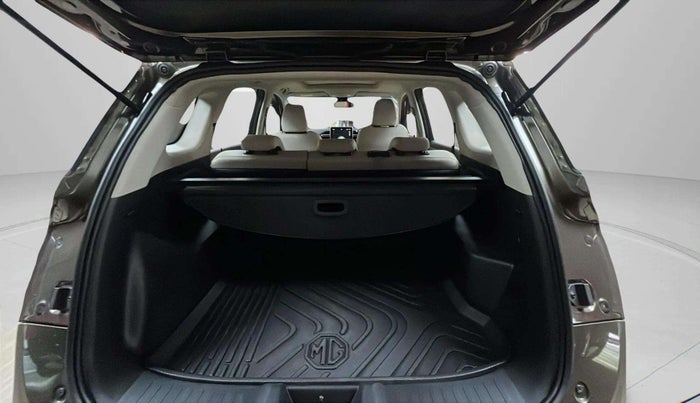 2023 MG HECTOR SMART PRO 1.5 TURBO MT PETROL, Petrol, Manual, 25,160 km, Boot Door Open