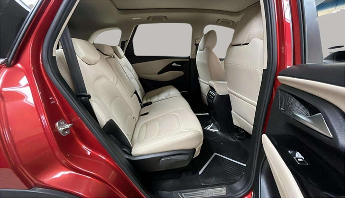2023 MG HECTOR SHARP PRO 2.0 TURBO DIESEL, Diesel, Manual, 64,863 km, Right Side Rear Door Cabin