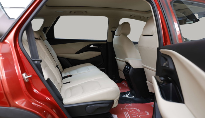 2023 MG HECTOR SHARP PRO 2.0 TURBO DIESEL, Diesel, Manual, 64,863 km, Right Side Rear Door Cabin