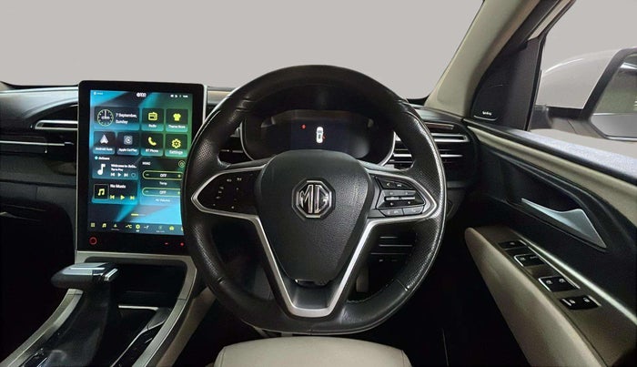 2023 MG HECTOR SAVVY PRO 1.5 TURBO CVT PETROL, Petrol, Automatic, 32,959 km, Steering Wheel Close Up