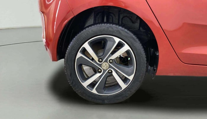 2021 Tata ALTROZ XZ PETROL, Petrol, Manual, 88,639 km, Right Rear Wheel