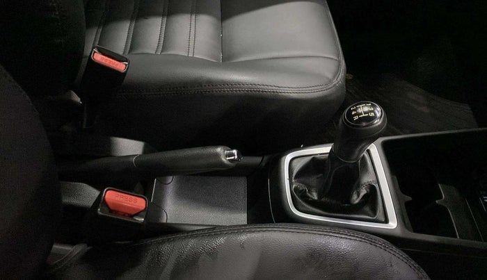 2019 Maruti Swift VDI, Diesel, Manual, 30,614 km, Gear Lever