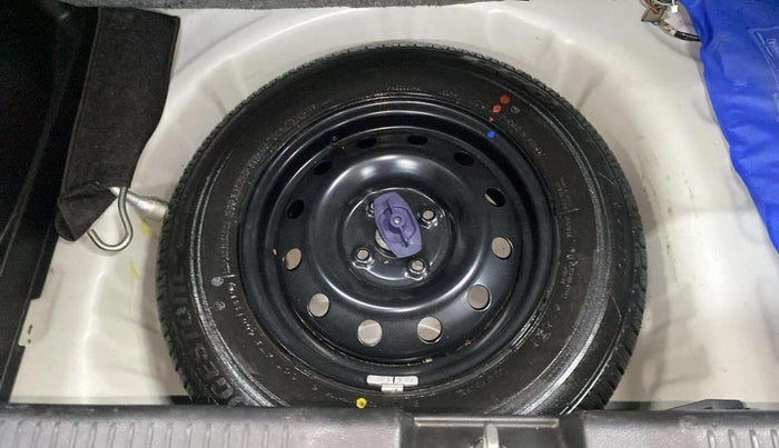 2019 Maruti Swift VDI, Diesel, Manual, 30,614 km, Spare Tyre