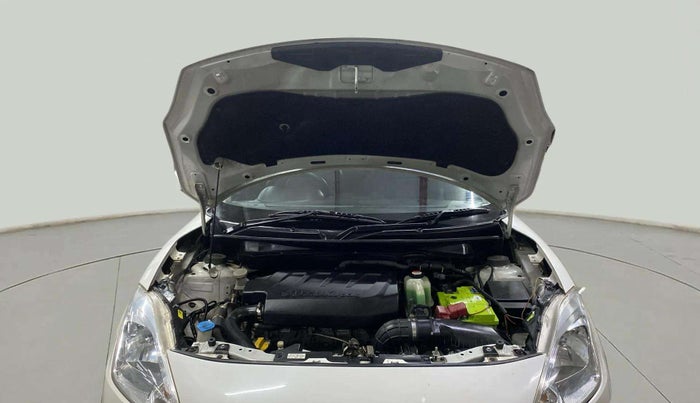 2019 Maruti Swift VDI, Diesel, Manual, 30,614 km, Open Bonet