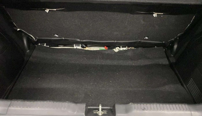 2019 Maruti Swift VDI, Diesel, Manual, 30,614 km, Boot Open Zoomed View