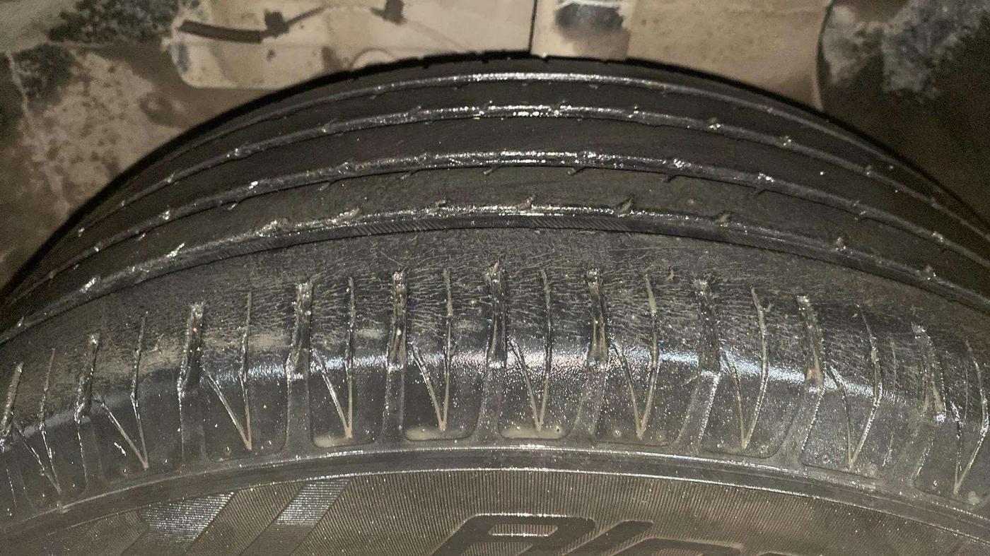 2021 Toyota URBAN CRUISER PREMIUM GRADE AT, Petrol, Automatic, 42,738 km, Left Front Tyre Tread