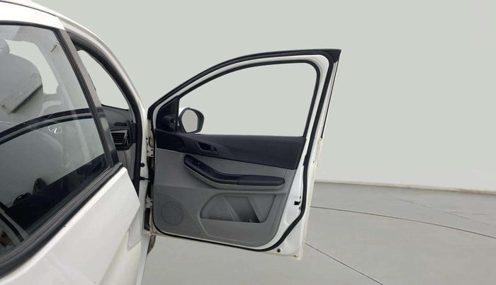 2020 Tata Tiago XZ PETROL, CNG, Manual, 21,030 km, RHS Front Door