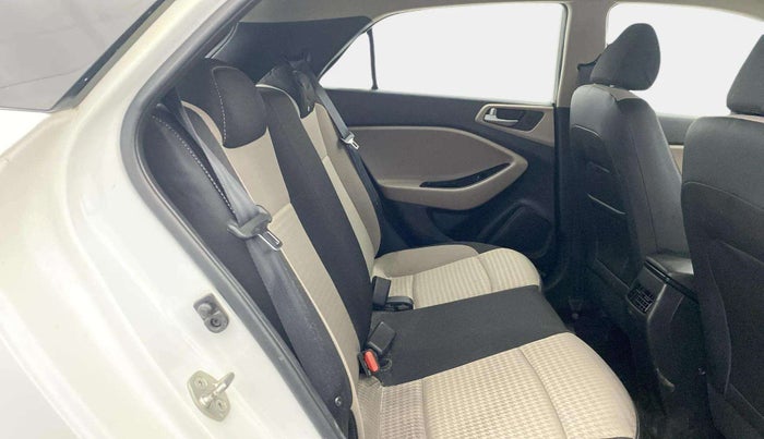 2019 Hyundai Elite i20 SPORTZ PLUS 1.2, Petrol, Manual, 41,256 km, Right Side Rear Door Cabin