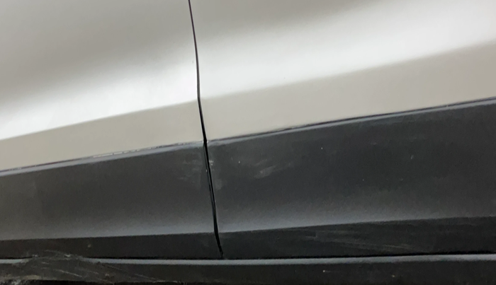 2022 Volkswagen TAIGUN TOPLINE 1.0 TSI MT, Petrol, Manual, 49,465 km, Left running board - Cladding has minor damage