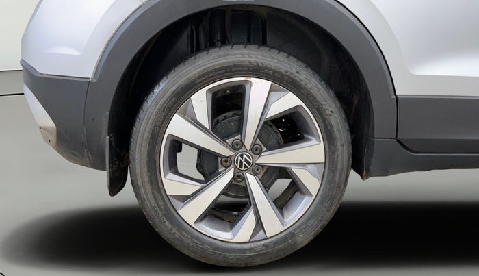 2022 Volkswagen TAIGUN TOPLINE 1.0 TSI MT, Petrol, Manual, 49,465 km, Right rear tyre - Tyre wear