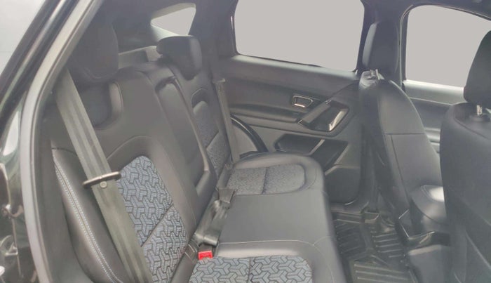 2023 Tata Harrier XZA PLUS O DARK EDITION, Diesel, Automatic, 11,544 km, Right Side Rear Door Cabin