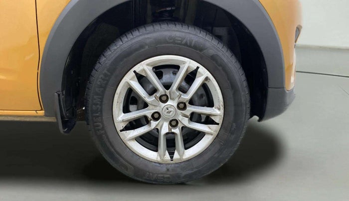 2019 Renault TRIBER RXL MT, Petrol, Manual, 18,371 km, Right Front Wheel