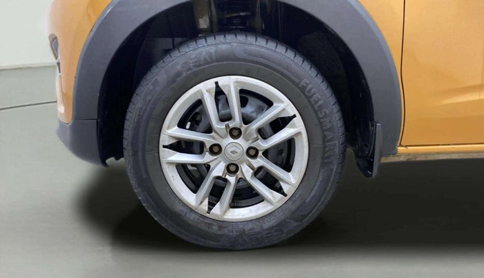 2019 Renault TRIBER RXL MT, Petrol, Manual, 18,371 km, Left Front Wheel