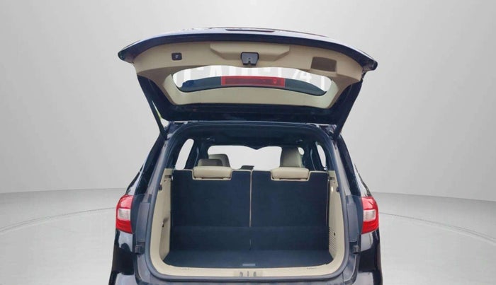 2021 Ford Endeavour TITANIUM PLUS 2.0 4X4 AT SUNROOF, Diesel, Automatic, 54,509 km, Boot Door Open