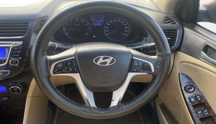 2012 Hyundai Verna FLUIDIC 1.6 VTVT EX, Petrol, Manual, 1,00,158 km, Steering Wheel Close Up