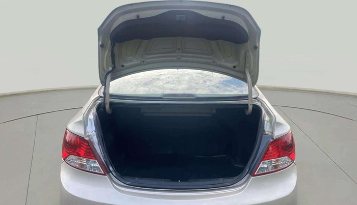 2012 Hyundai Verna FLUIDIC 1.6 VTVT EX, Petrol, Manual, 1,00,158 km, Boot Open Zoomed View