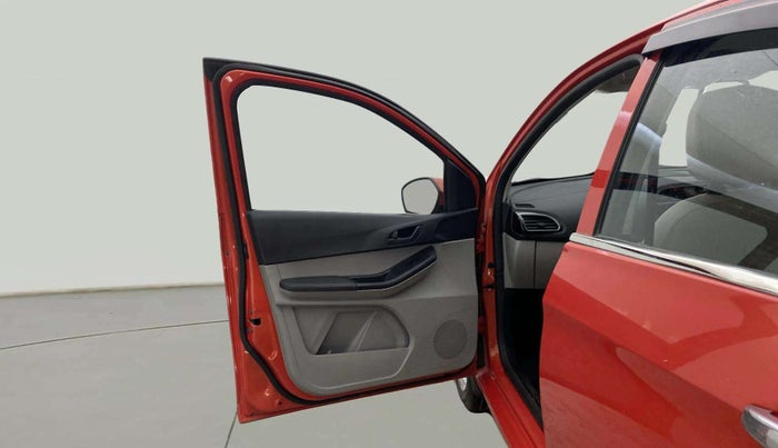 2020 Tata Tiago XT PETROL, Petrol, Manual, 33,247 km, LHS Front Door