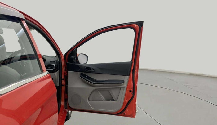 2020 Tata Tiago XT PETROL, Petrol, Manual, 33,247 km, RHS Front Door