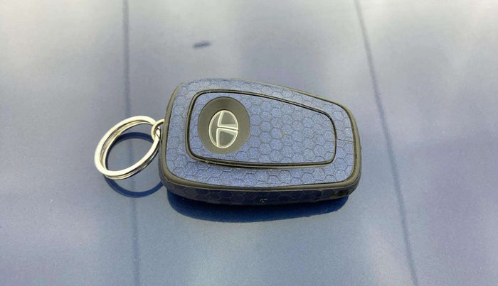 2021 Tata TIGOR XZ PLUS PETROL, Petrol, Manual, 31,012 km, Key Close Up