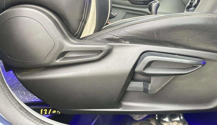 2021 Tata TIGOR XZ PLUS PETROL, Petrol, Manual, 31,012 km, Driver Side Adjustment Panel