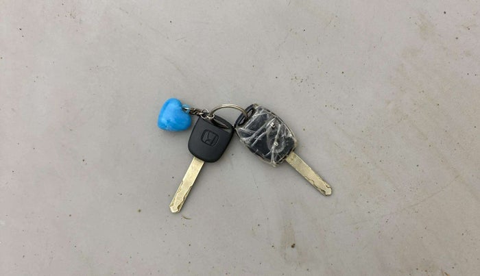 2016 Honda Brio S MT, Petrol, Manual, 70,069 km, Key Close Up