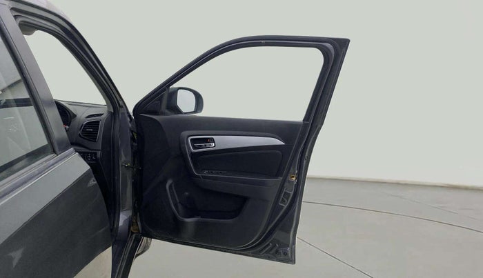 2020 Maruti Vitara Brezza ZXI PLUS, Petrol, Manual, 1,01,406 km, RHS Front Door