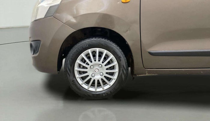2015 Maruti Wagon R 1.0 VXI, Petrol, Manual, 58,026 km, Left Front Wheel