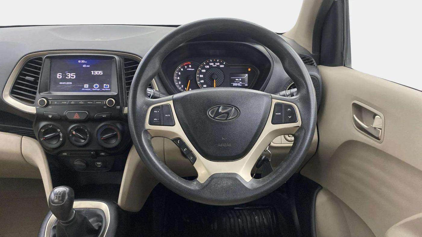 2018 Hyundai NEW SANTRO SPORTZ MT, Petrol, Manual, 39,944 km, Steering Wheel Close Up