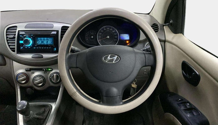 2015 Hyundai i10 MAGNA 1.1, Petrol, Manual, 76,630 km, Steering Wheel Close Up