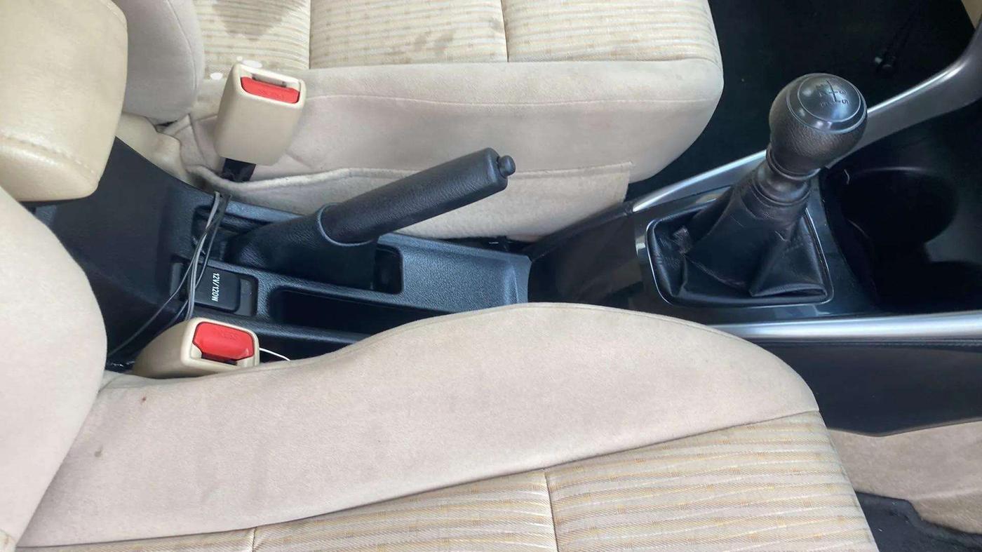2018 Toyota YARIS J MT, Petrol, Manual, 16,468 km, Gear Lever