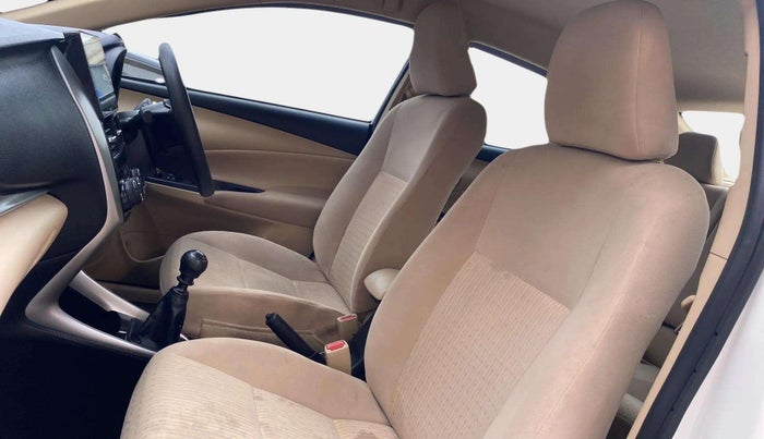 2018 Toyota YARIS J MT, Petrol, Manual, 16,468 km, Right Side Front Door Cabin