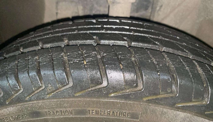 2018 Datsun Redi Go T (O), Petrol, Manual, 9,924 km, Left Front Tyre Tread