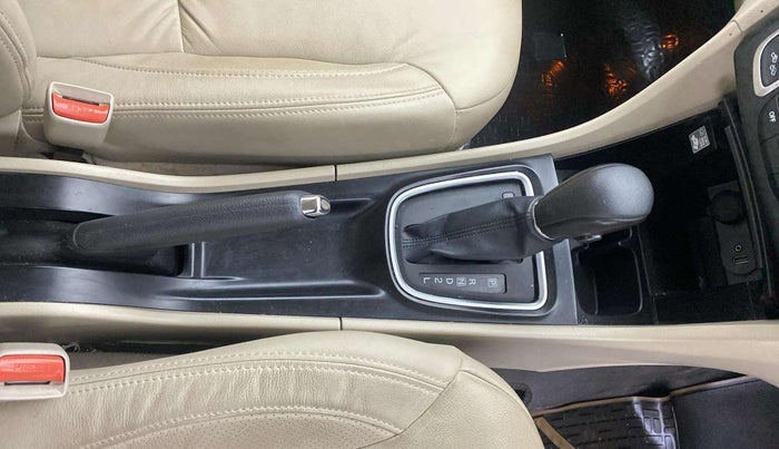 2023 Maruti Ciaz ALPHA  AT 1.5 SHVS PETROL, Petrol, Automatic, 8,318 km, Gear Lever