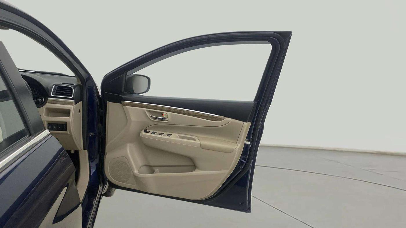 2023 Maruti Ciaz ALPHA  AT 1.5 SHVS PETROL, Petrol, Automatic, 8,655 km, RHS Front Door