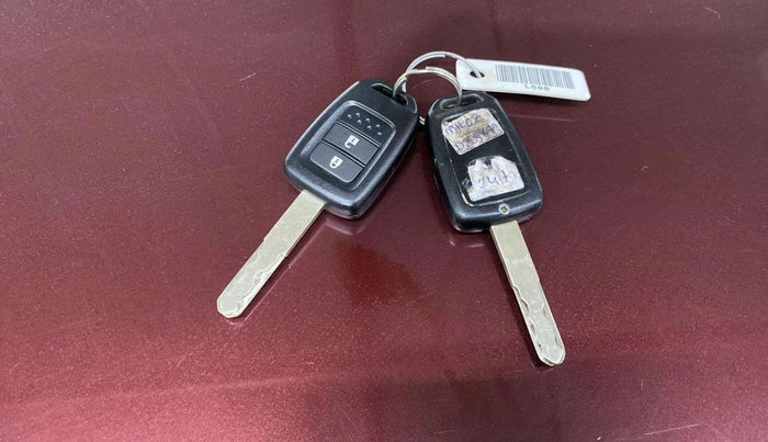 2015 Honda City 1.5L I-VTEC V MT, Petrol, Manual, 74,039 km, Key Close Up