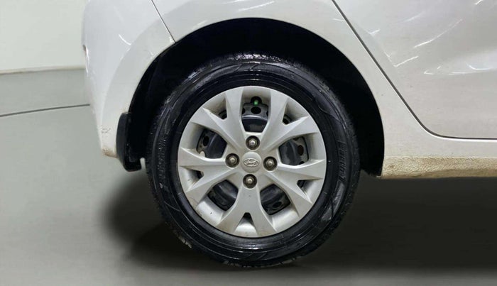 2016 Hyundai Grand i10 MAGNA 1.1 CRDI, Diesel, Manual, 33,372 km, Right Rear Wheel