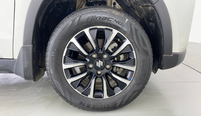 2022 Maruti BREZZA ZXI + AT SMART HYBRID, Petrol, Automatic, 9,124 km, Right Front Wheel