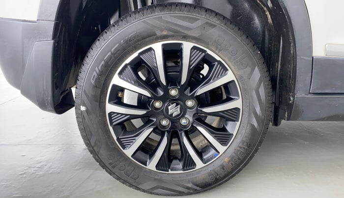 2022 Maruti BREZZA ZXI + AT SMART HYBRID, Petrol, Automatic, 9,124 km, Right Rear Wheel