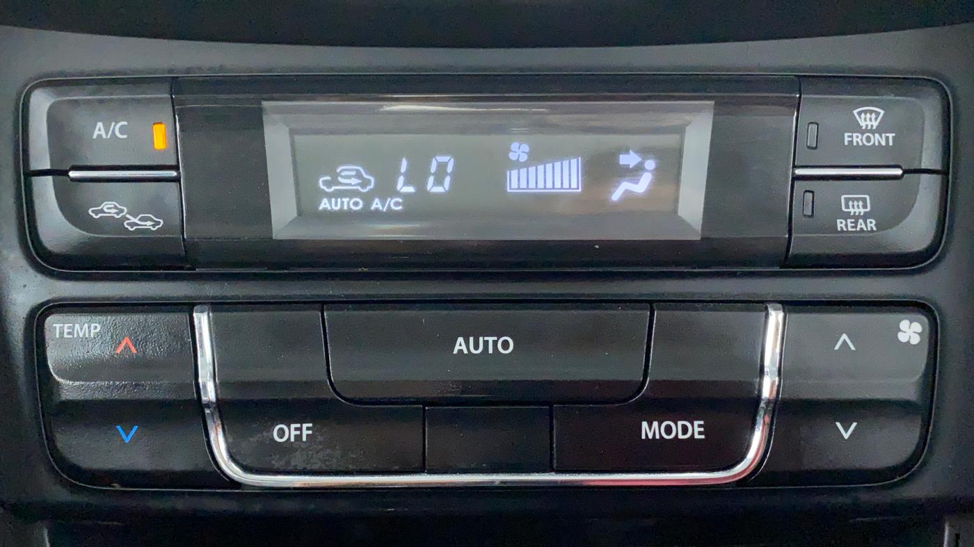 2022 Maruti BREZZA ZXI + AT SMART HYBRID, Petrol, Automatic, 9,124 km, Automatic Climate Control