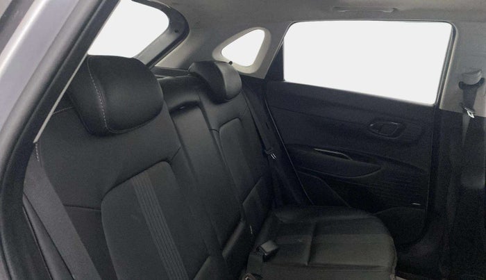 2020 Hyundai NEW I20 ASTA (O) 1.0 TURBO GDI DCT, Petrol, Automatic, 29,999 km, Right Side Rear Door Cabin