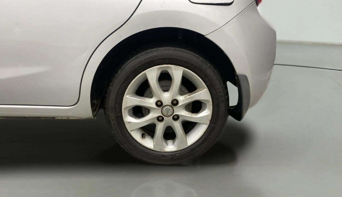 2014 Nissan Micra XV CVT, CNG, Automatic, 72,940 km, Left Rear Wheel