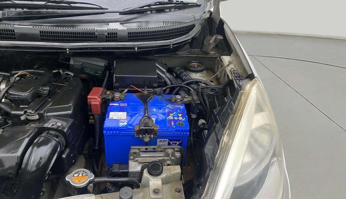 2014 Nissan Micra XV CVT, CNG, Automatic, 72,940 km, Engine View - Left
