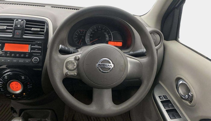 2014 Nissan Micra XV CVT, CNG, Automatic, 72,940 km, Steering Wheel Close Up