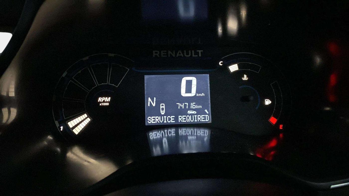 2021 Renault TRIBER RXZ AMT, Petrol, Automatic, 74,695 km, Odometer Image