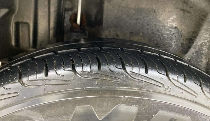 2013 Maruti Swift Dzire VXI, Petrol, Manual, 78,811 km, Right Rear Tyre Tread