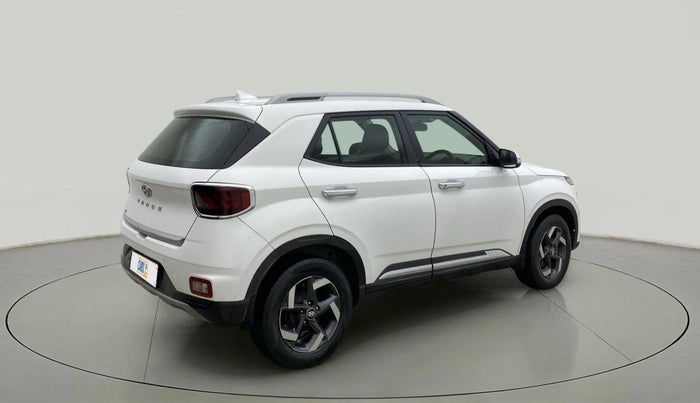 2020 Hyundai VENUE SX 1.5 CRDI, Diesel, Manual, 1,09,557 km, Right Back Diagonal