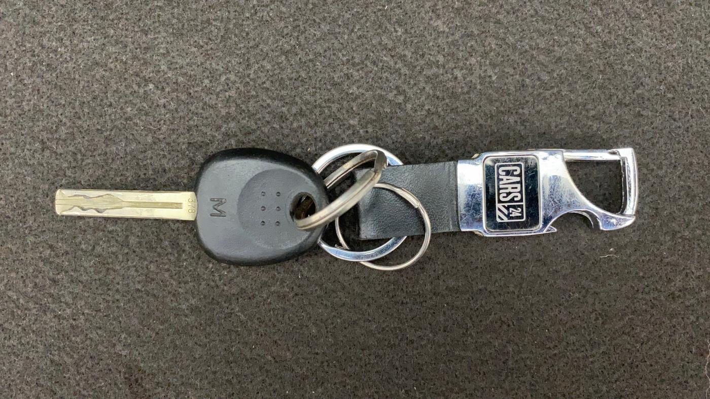 2010 Hyundai i20 MAGNA (O) 1.2, Petrol, Manual, 80,045 km, Key Close Up