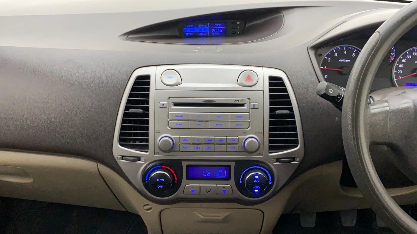 2010 Hyundai i20 MAGNA (O) 1.2, Petrol, Manual, 80,045 km, Air Conditioner