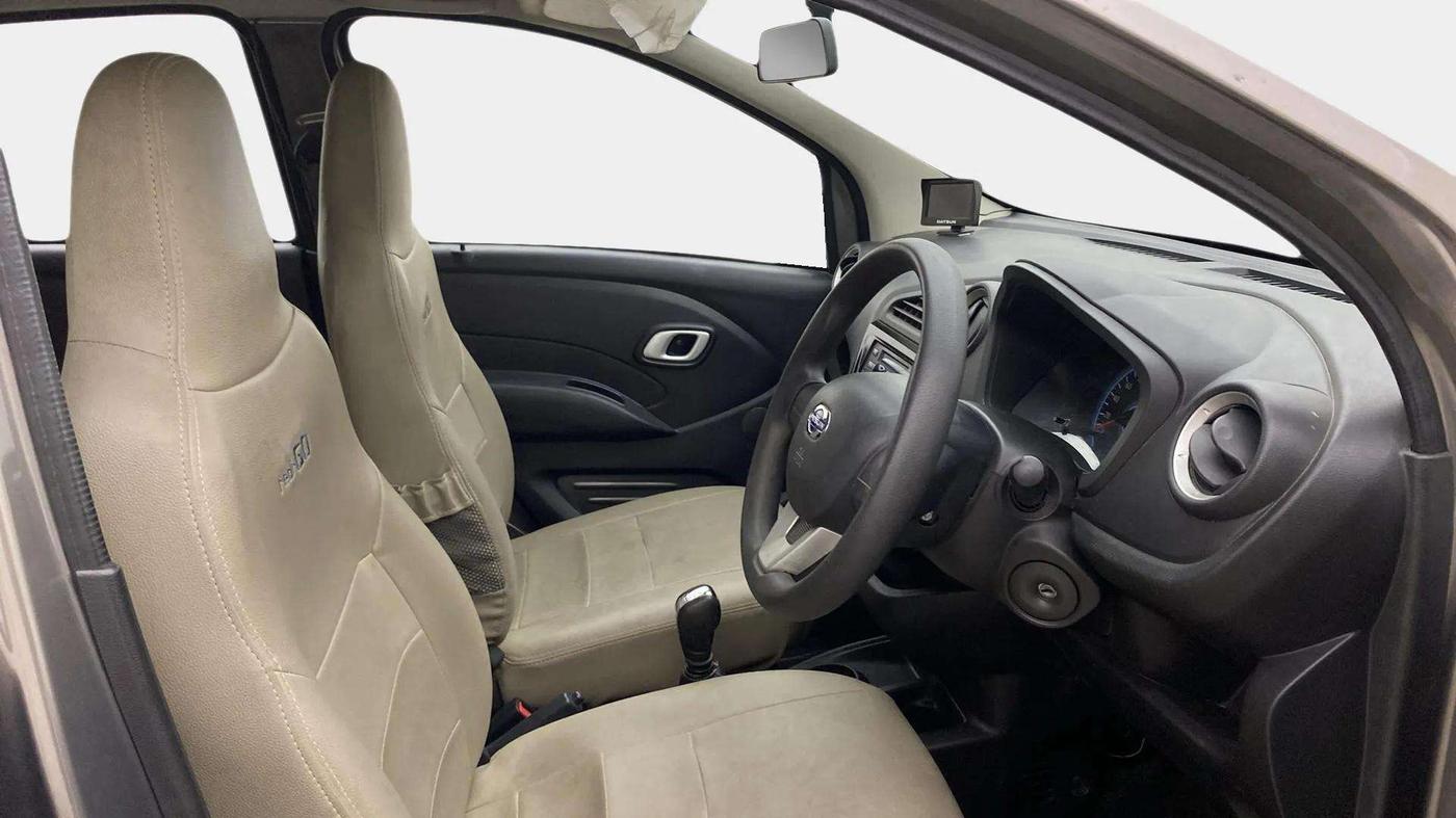 2019 Datsun Redi Go S 1.0 AMT, Petrol, Automatic, 28,809 km, Right Side Front Door Cabin
